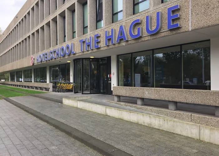 Skotel Amsterdam, school The Hague